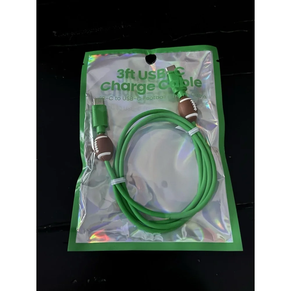 Football Charm 3ft USB-C Charging Cable &‎ Wired Earbuds Green Sports